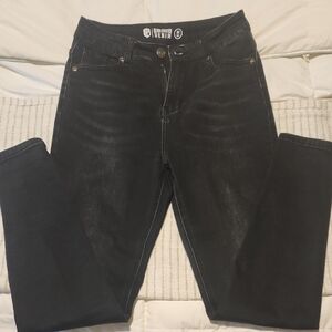 Born Primitive Women's Black Ultra Stretch Skinny Jeans